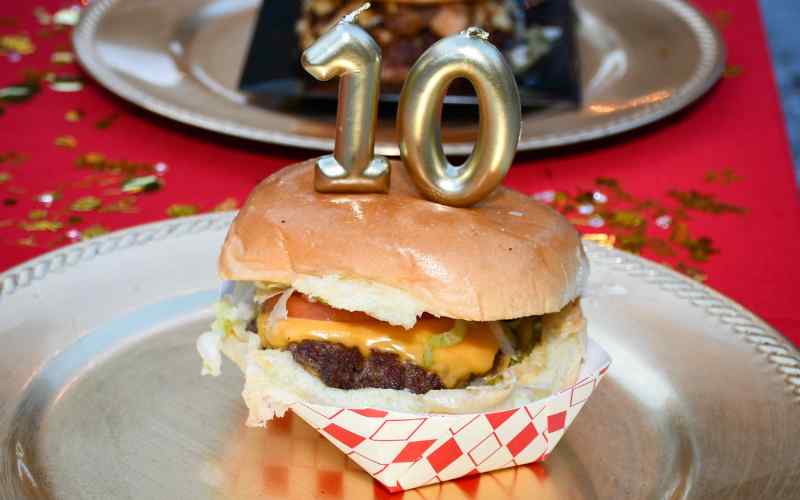 Best Burgers Palm Beach Gardens | Top 10 Florida Burger Guide